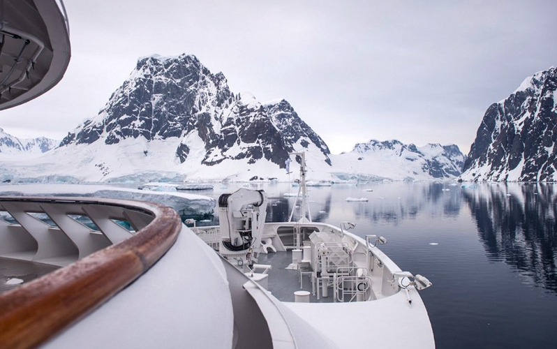 Экспедиционный круиз к Антарктическому полуострову на мега-яхте класса «люкс»  Le Boreal